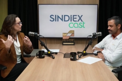 Imagem de Novos episódios do SindiexCast abordam trajetória do comex e estratégias para atrair investimentos